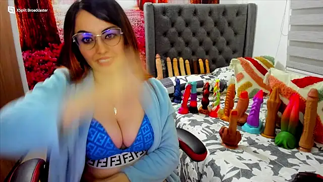 Snapshot of sofia23dirty chatting on 02-05-25, 04:47 sofia23dirty online show from 02-05-25, 04:47