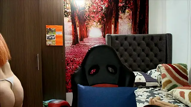 Snapshot of sofia23dirty chatting on 02-13-25, 12:43 sofia23dirty online show from 02-13-25, 12:43
