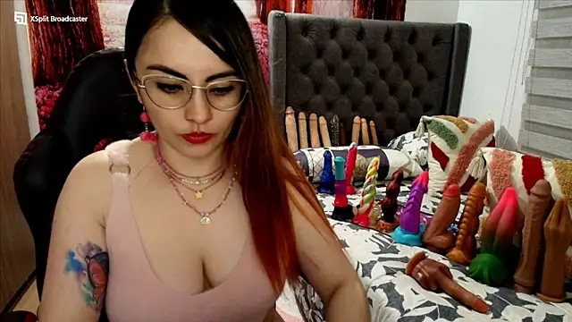 Snapshot of sofia23dirty chatting on 03-03-25, 11:56 sofia23dirty online show from 03-03-25, 11:56