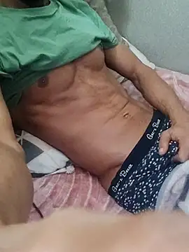 Snapshot of Kize69 chatting on 01-09-26, 04:37 Kize69 online show from 01-09-26, 04:37