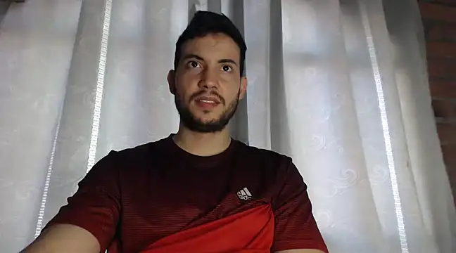 Snapshot of Armando_2002 chatting on 01-19-25, 03:53 Armando 2002 online show from 01-19-25, 03:53