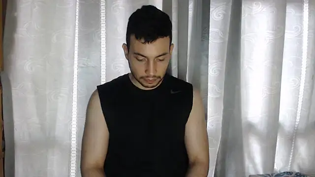 Snapshot of Armando_2002 chatting on 02-25-25, 03:49 Armando 2002 online show from 02-25-25, 03:49