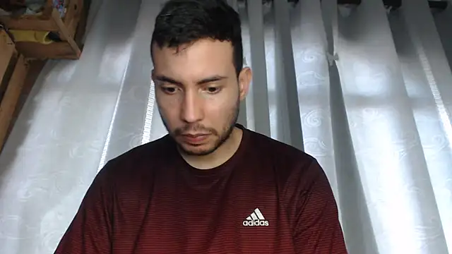 Snapshot of Armando_2002 chatting on 02-25-25, 06:53 Armando 2002 online show from 02-25-25, 06:53