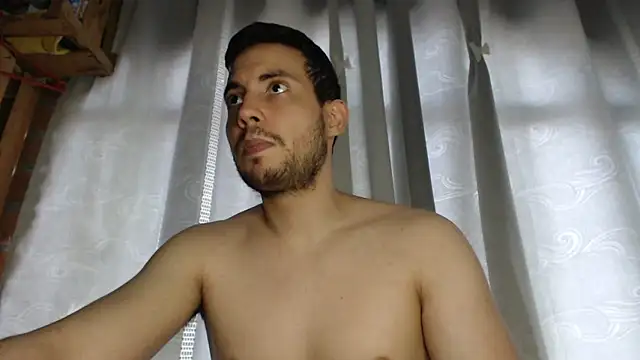 Snapshot of Armando_2002 chatting on 03-10-25, 06:01 Armando 2002 online show from 03-10-25, 06:01