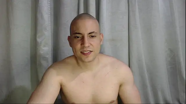 Snapshot of Armando_2002 chatting on 09-21-25, 05:53 Armando 2002 online show from 09-21-25, 05:53