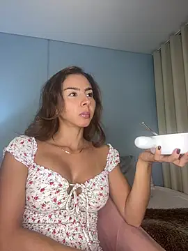 Snapshot of RouseColins chatting on 01-07-25, 12:34 RouseColins online show from 01-07-25, 12:34