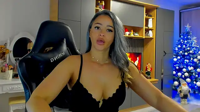 Claire95  online show from 12-05-25, 05:49