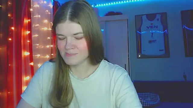 Snapshot of Klementa chatting on 11-20-25, 07:13 Klementa online show from 11-20-25, 07:13