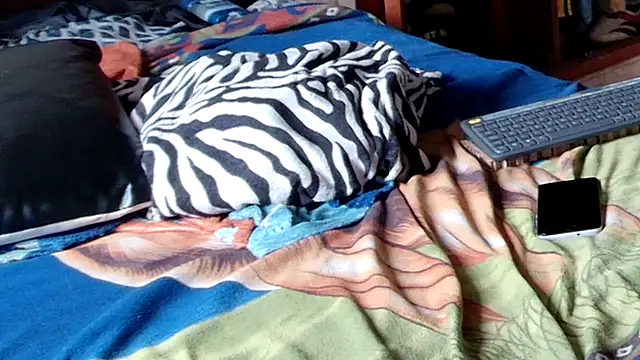 Snapshot of Jhon_wich chatting on 12-14-24, 10:18 Jhon wich online show from 12-14-24, 10:18