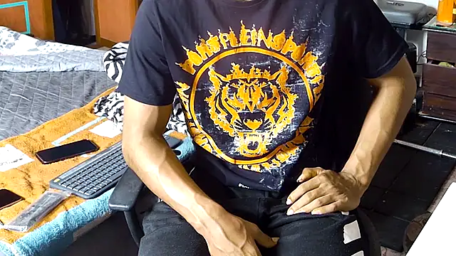 Snapshot of Jhon_wich chatting on 01-31-25, 04:48 Jhon wich online show from 01-31-25, 04:48