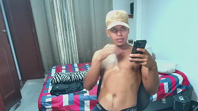 Snapshot of Jhon_wich chatting on 06-25-26, 05:28 Jhon wich online show from 06-25-26, 05:28