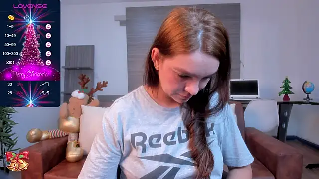 miataylorr1 online show from 12-10-24, 03:22