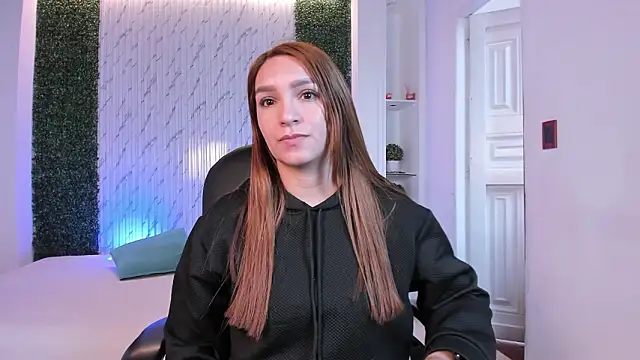 miataylorr1 online show from 02-11-26, 11:59