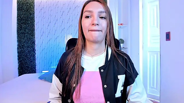 miataylorr1 online show from 03-10-26, 12:32