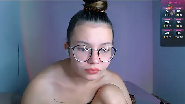 Snapshot of bbycolada chatting on 09-16-25, 11:22 bbycolada online show from 09-16-25, 11:22