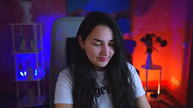 Snapshot of CeceliaJohnson chatting on 02-05-25, 08:11 CeceliaJohnson online show from 02-05-25, 08:11