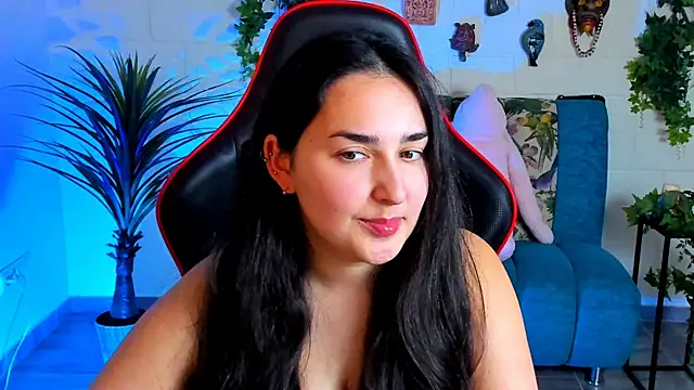 Snapshot of CeceliaJohnson chatting on 03-11-25, 11:12 CeceliaJohnson online show from 03-11-25, 11:12