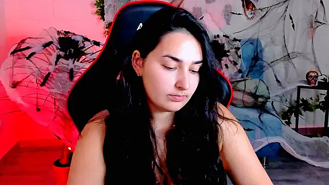 Snapshot of CeceliaJohnson chatting on 10-24-25, 08:11 CeceliaJohnson online show from 10-24-25, 08:11