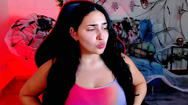 Snapshot of CeceliaJohnson chatting on 10-28-25, 08:07 CeceliaJohnson online show from 10-28-25, 08:07