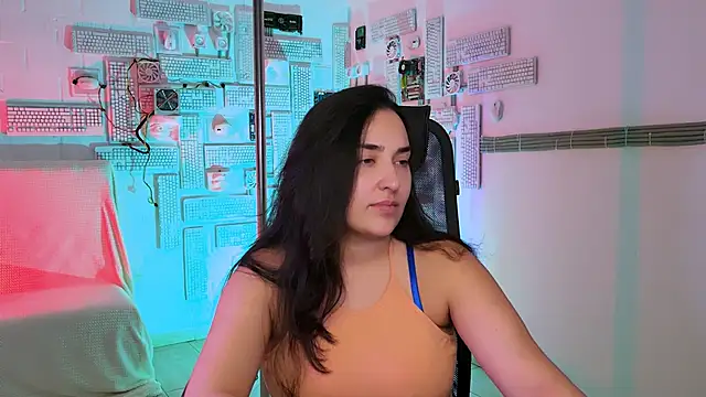 Snapshot of CeceliaJohnson chatting on 11-28-25, 08:39 CeceliaJohnson online show from 11-28-25, 08:39