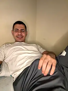 Snapshot of steven_clain chatting on 11-01-25, 10:45 steven clain online show from 11-01-25, 10:45