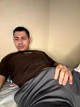 Snapshot of steven_clain chatting on 11-08-25, 12:11 steven clain online show from 11-08-25, 12:11