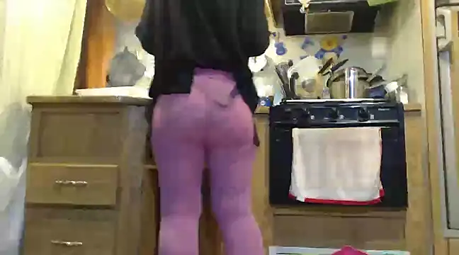 sexyinpantyhose online show from 03-16-25, 07:15