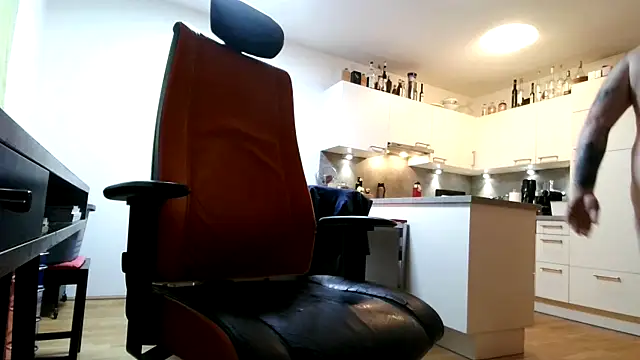 Snapshot of crazylemy chatting on 03-21-25, 04:28 crazylemy online show from 03-21-25, 04:28