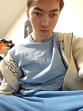 Snapshot of BigJuicy18cm chatting on 02-19-25, 03:27 BigJuicy18cm online show from 02-19-25, 03:27