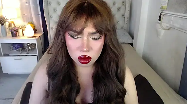 RebecaNextToYou online show from 12-15-24, 08:25