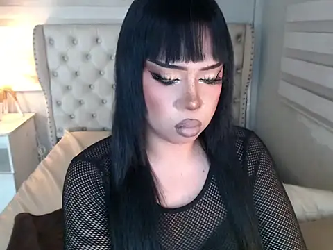 Snapshot of RebecaNextToYou chatting on 06-05-26, 05:18 RebecaNextToYou online show from 06-05-26, 05:18