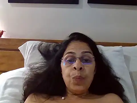 Susannemilf online show from 09-18-25, 05:59