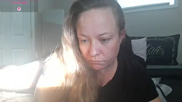 julimonroe online show from 11-09-25, 09:57