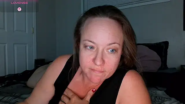 julimonroe online show from 12-02-25, 03:12