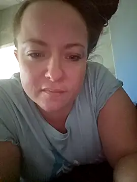 julimonroe online show from 02-25-26, 02:21