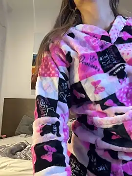 Snapshot of Stormiie777 chatting on 12-13-24, 02:54 Stormiie777 online show from 12-13-24, 02:54