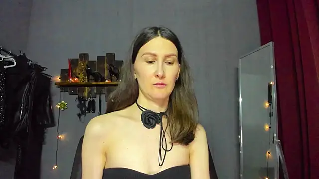 Snapshot of Mistress_Pamela chatting on 01-23-25, 03:48 Mistress Pamela online show from 01-23-25, 03:48