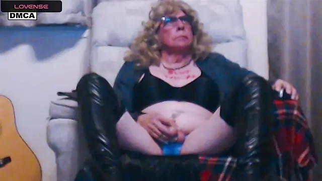 Snapshot of FilthytvGRACIE chatting on 03-21-25, 11:34 FilthytvGRACIE online show from 03-21-25, 11:34