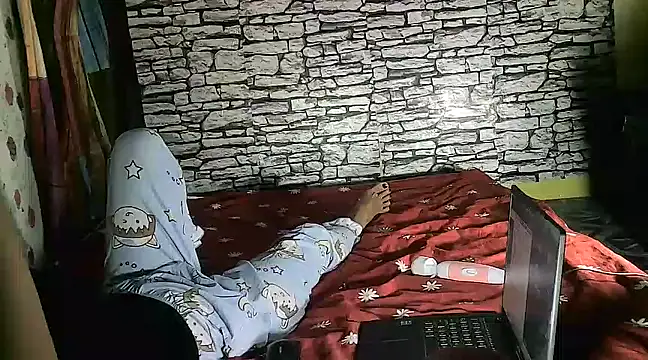 Snapshot of yummyliciousMOM chatting on 03-10-25, 10:37 yummyliciousMOM online show from 03-10-25, 10:37