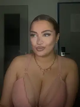 EmiliaPetrova online show from 02-21-25, 08:27