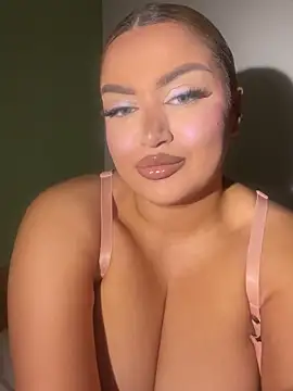 EmiliaPetrova online show from 03-05-25, 02:36