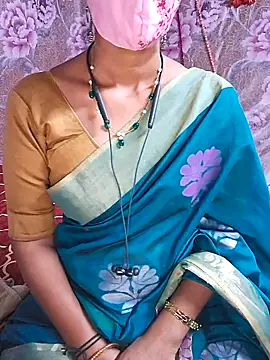 Snapshot of XBHUUME chatting on 12-04-24, 05:11 XBHUUME online show from 12-04-24, 05:11