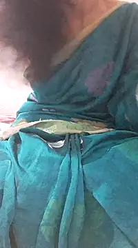 Snapshot of XBHUUME chatting on 12-20-24, 04:57 XBHUUME online show from 12-20-24, 04:57