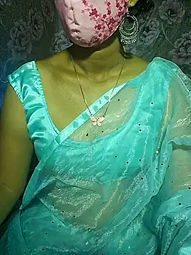 Snapshot of XBHUUME chatting on 01-24-25, 05:32 XBHUUME online show from 01-24-25, 05:32