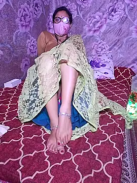 Snapshot of XBHUUME chatting on 02-05-25, 04:58 XBHUUME online show from 02-05-25, 04:58