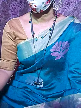 Snapshot of XBHUUME chatting on 02-22-25, 05:35 XBHUUME online show from 02-22-25, 05:35