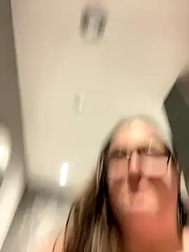 Rebecca Summer online show from 11-27-25, 07:21