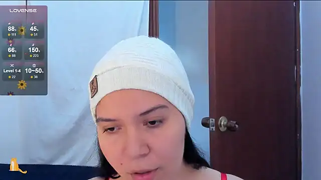 Snapshot of MatchedEyebrow chatting on 12-18-24, 09:18 MatchedEyebrow online show from 12-18-24, 09:18