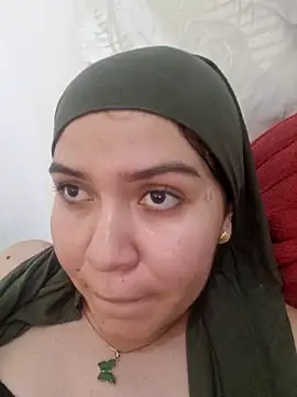 Snapshot of MatchedEyebrow chatting on 02-09-25, 11:36 MatchedEyebrow online show from 02-09-25, 11:36