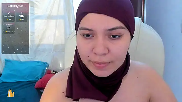 Snapshot of MatchedEyebrow chatting on 02-14-25, 08:59 MatchedEyebrow online show from 02-14-25, 08:59